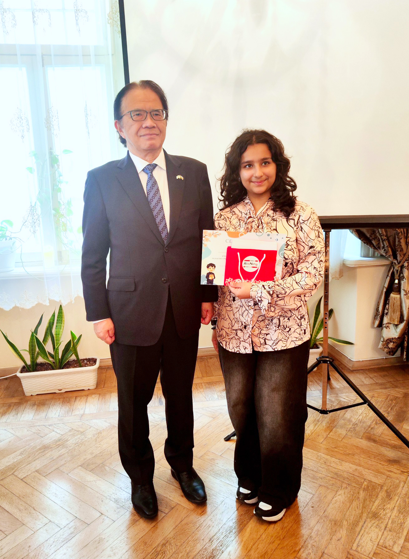 В Баку состоялась церемония награждении победителей конкурса "Хайку на волнах Хазара" (ФОТО)