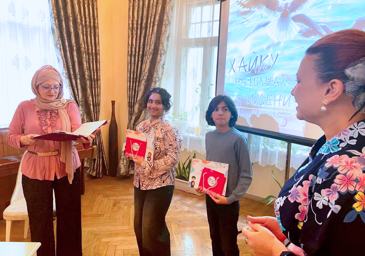 В Баку состоялась церемония награждении победителей конкурса "Хайку на волнах Хазара" (ФОТО)