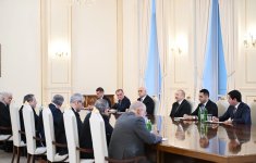 Президент Ильхам Алиев принял делегацию во главе с министром иностранных дел Ирана (ФOTO)