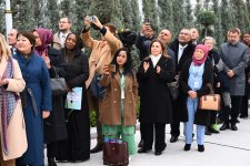 Вице-президент Фонда Гейдара Лейла Алиева приняла участие в церемонии открытия в Туркменистане Авазинского филиала Благотворительного фонда по оказанию помощи нуждающимся в опеке детям (ФОТО)
