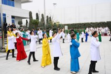 Вице-президент Фонда Гейдара Лейла Алиева приняла участие в церемонии открытия в Туркменистане Авазинского филиала Благотворительного фонда по оказанию помощи нуждающимся в опеке детям (ФОТО)