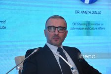 На Бакинской Творческой неделе обсудили будущее культуры исламского мира в цифровую эпоху (ФОТО)