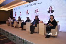 В рамках Women’s Creativity Forum в Баку представлены сессии о роли женщин-лидеров в креативных индустриях (ФОТО)
