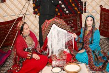 Вице-президент Фонда Гейдара Алиева Лейла Алиева приняла участие в выставке, посвященной национальной кухне Туркменистана (ФОТО)