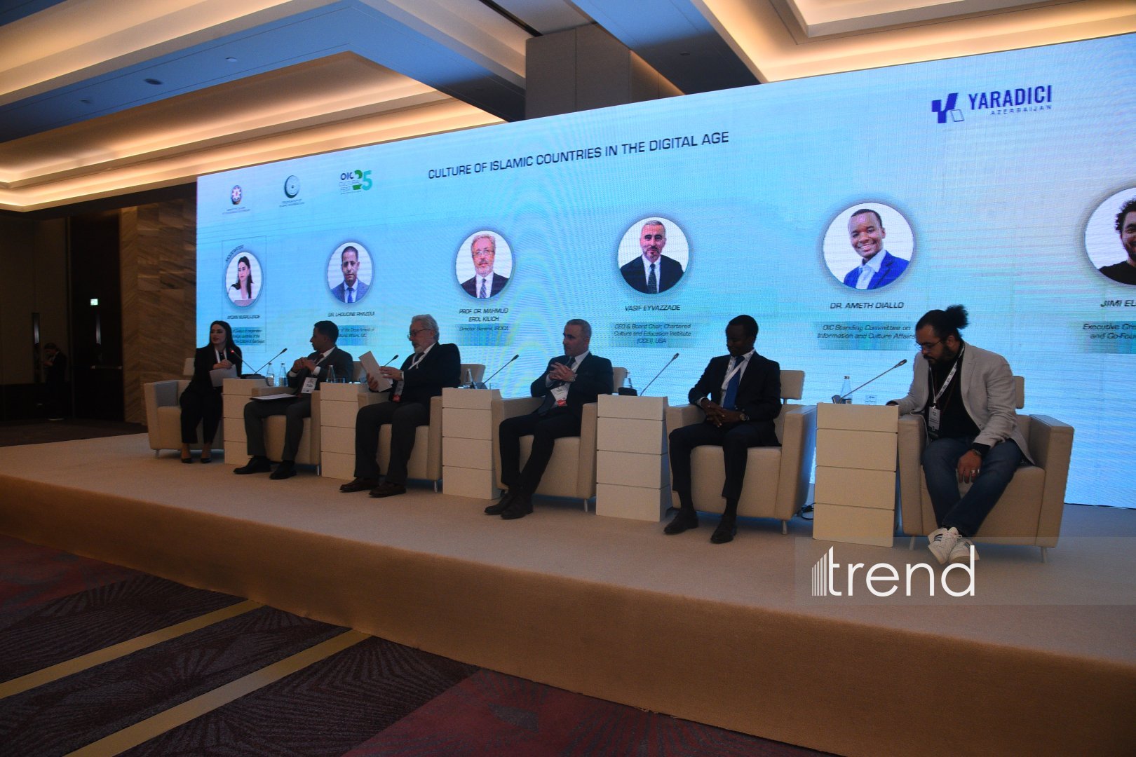 На Бакинской Творческой неделе обсудили будущее культуры исламского мира в цифровую эпоху (ФОТО)