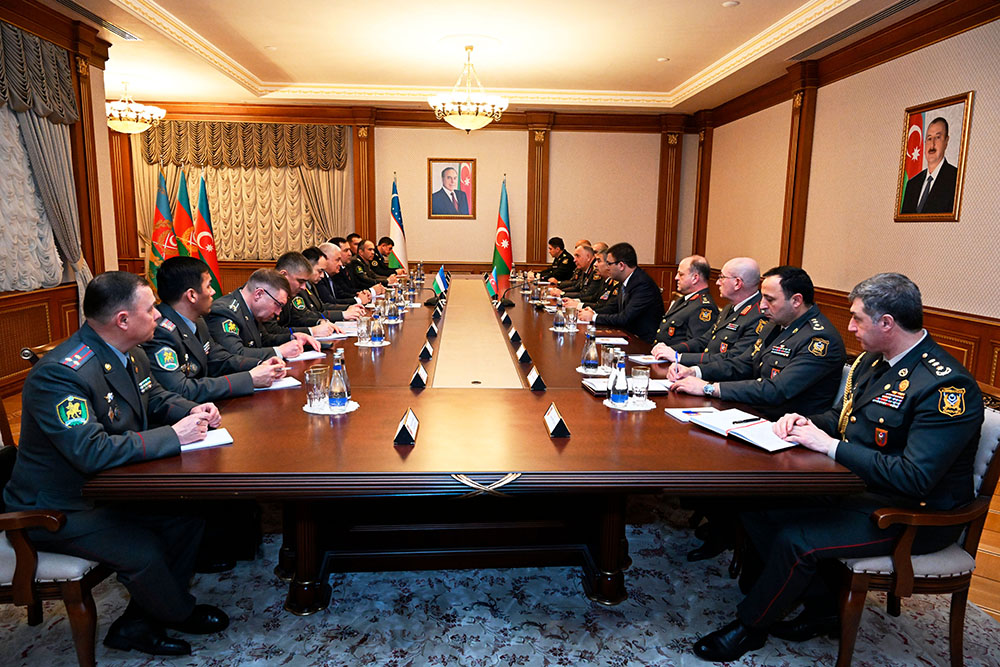 Между Азербайджаном и Узбекистаном подписан план военного сотрудничества на 2026 год