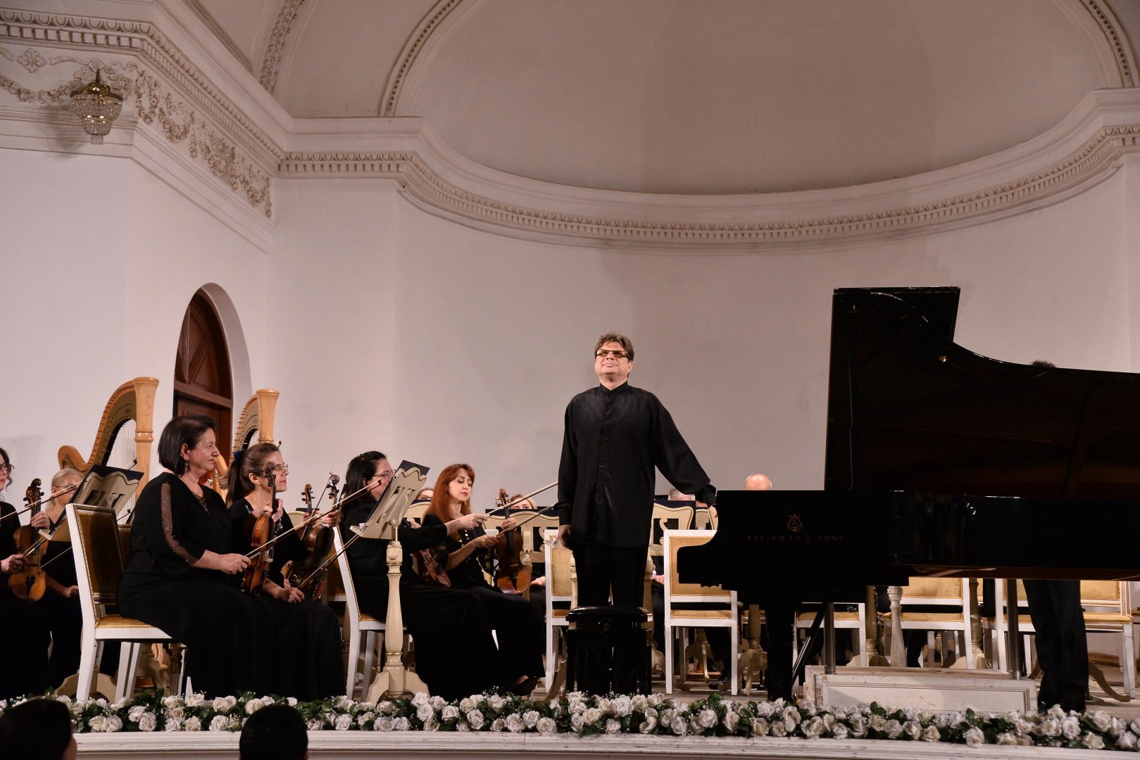 Зрители погрузились в атмосферу мечтательности, или "Послеполуденный отдых фавна" в Баку (ФОТО)