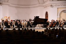 Зрители погрузились в атмосферу мечтательности, или "Послеполуденный отдых фавна" в Баку (ФОТО)