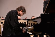 Зрители погрузились в атмосферу мечтательности, или "Послеполуденный отдых фавна" в Баку (ФОТО)