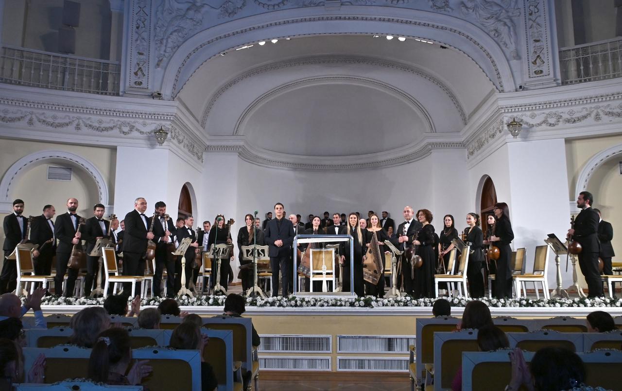 В Баку состоялся торжественный вечер, посвященный 150-летию выдающегося государственного деятеля Фатали хана Хойского (ФОТО)