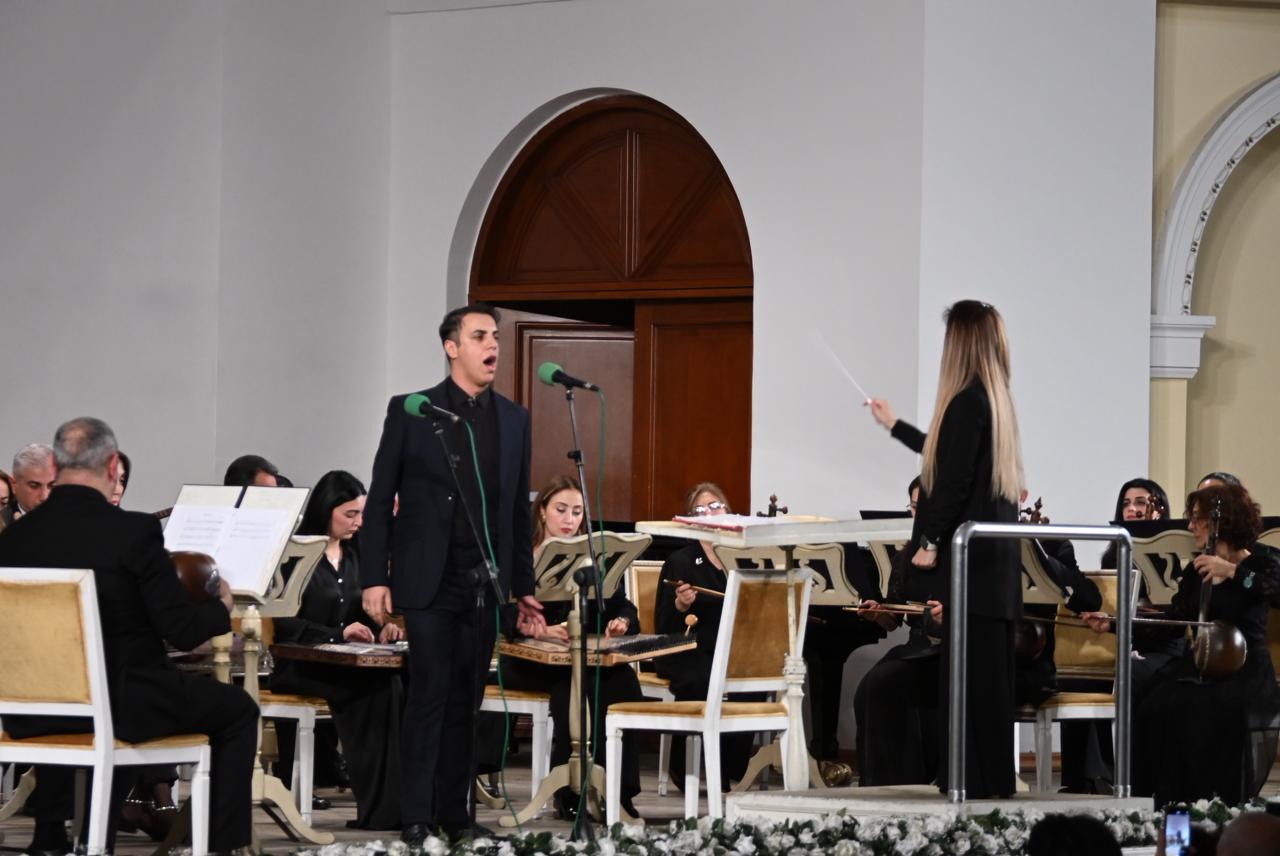 В Баку состоялся торжественный вечер, посвященный 150-летию выдающегося государственного деятеля Фатали хана Хойского (ФОТО)