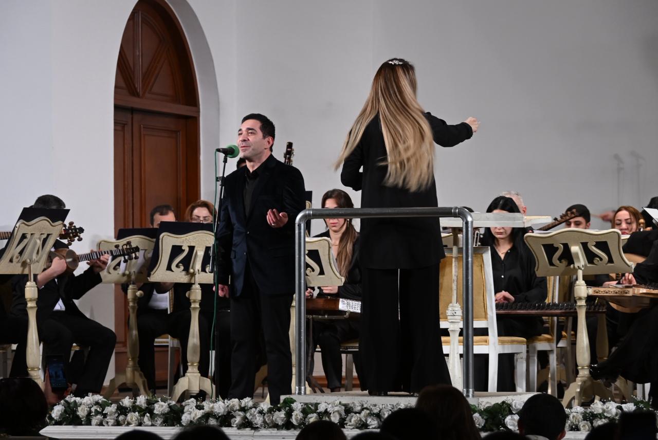 В Баку состоялся торжественный вечер, посвященный 150-летию выдающегося государственного деятеля Фатали хана Хойского (ФОТО)