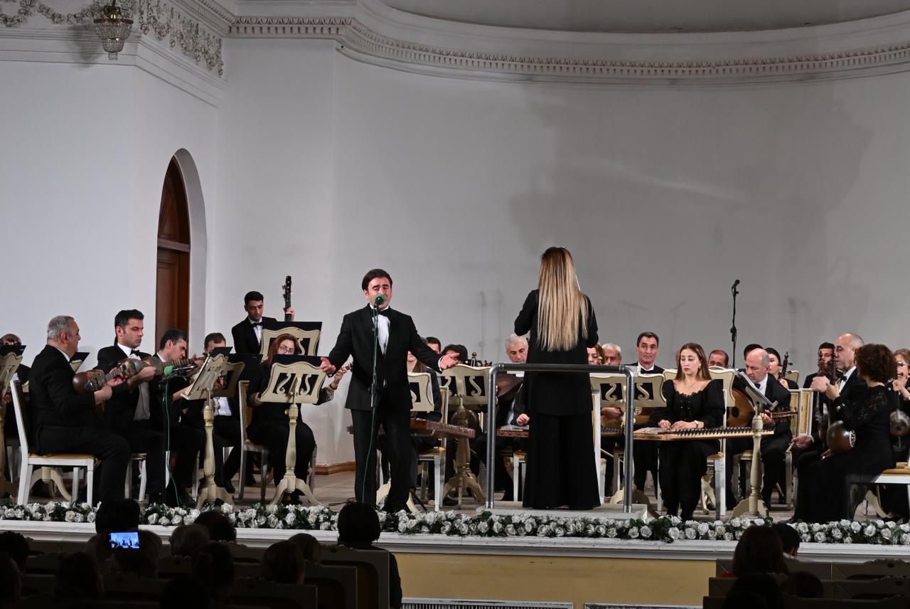 В Баку состоялся торжественный вечер, посвященный 150-летию выдающегося государственного деятеля Фатали хана Хойского (ФОТО)