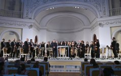 В Баку состоялся торжественный вечер, посвященный 150-летию выдающегося государственного деятеля Фатали хана Хойского (ФОТО)