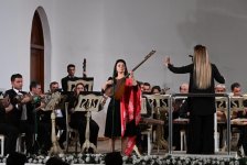 В Баку состоялся торжественный вечер, посвященный 150-летию выдающегося государственного деятеля Фатали хана Хойского (ФОТО)