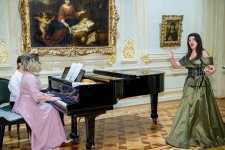 Азербайджанской музей в ауре классической музыки – душевный отдых среди картин (ФОТО)