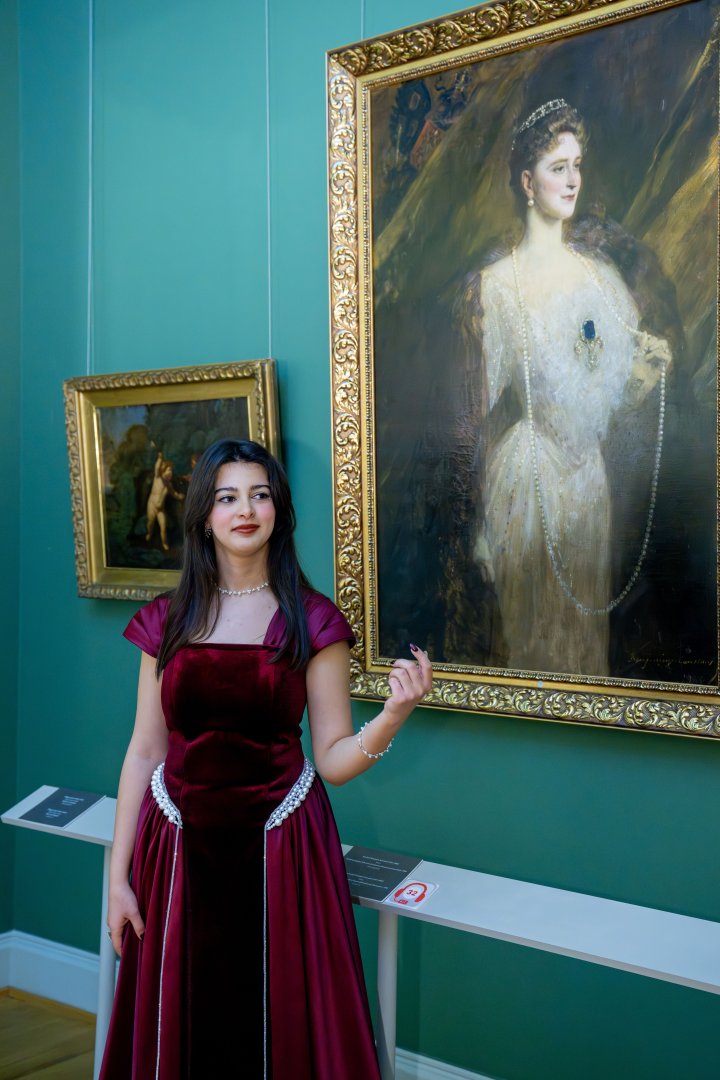 Азербайджанской музей в ауре классической музыки – душевный отдых среди картин (ФОТО)