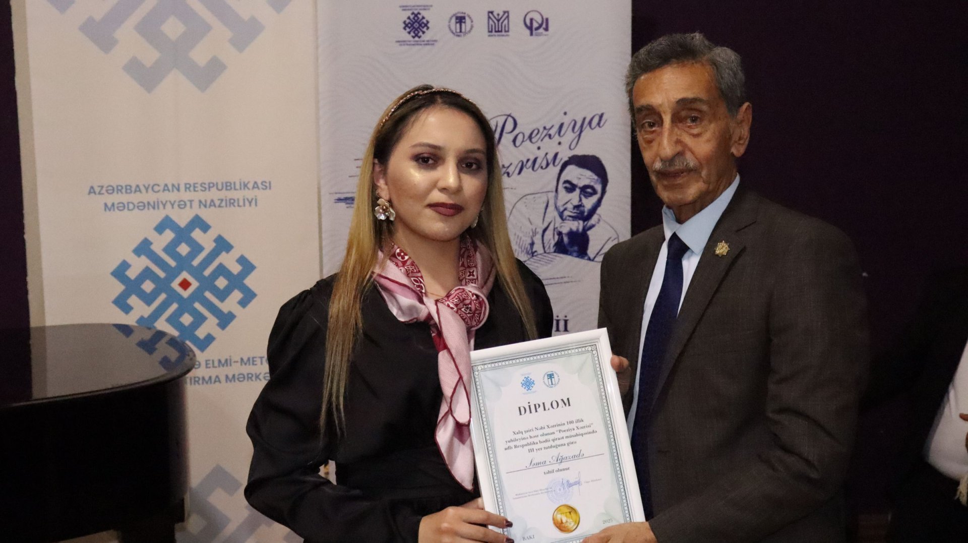 Состоялась церемония награждения победителей Республиканского конкурса чтецов "Поэзия Хазри" (ФОТО)