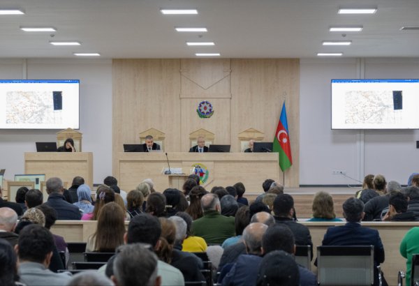 Судебное разбирательство по делу Рубена Варданяна продолжается изучением документов (ФОТО)