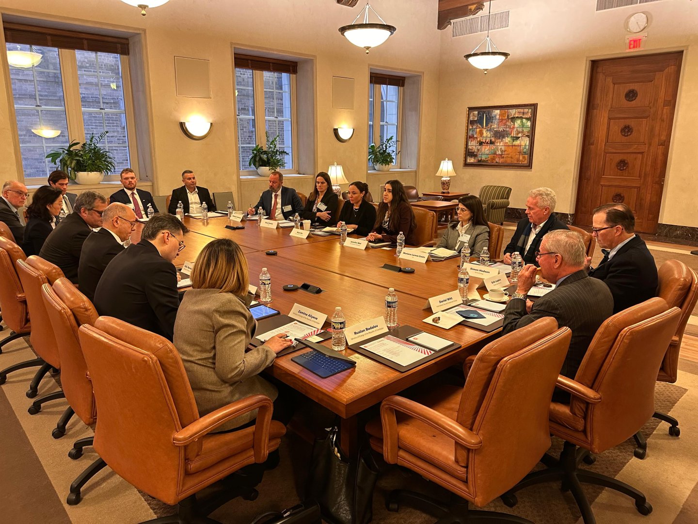 Обсуждено укрепление сотрудничества в энергетическом секторе между Азербайджаном и США (ФОТО)