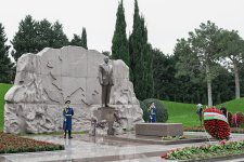 Сотрудники Минэкономики почтили память общенационального лидера Гейдара Алиева (ФОТО)