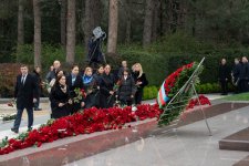 Сотрудники МЭПР почтили память общенационального лидера Гейдара Алиева (ФОТО)