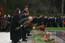 Азербайджанский народ чтит светлую память великого лидера Гейдара Алиева (ФОТО)