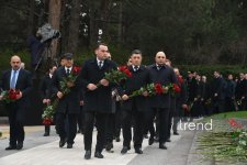 Азербайджанский народ чтит светлую память великого лидера Гейдара Алиева (ФОТО)