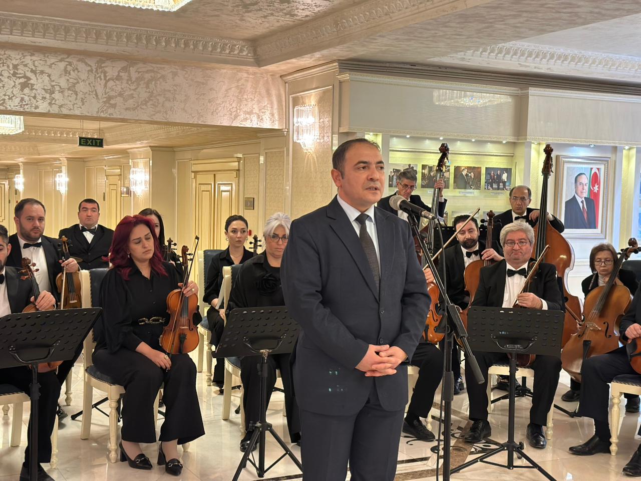 В Гянджинской государственной филармонии состоялся вечер памяти великого лидера Гейдара Алиева (ФОТО)