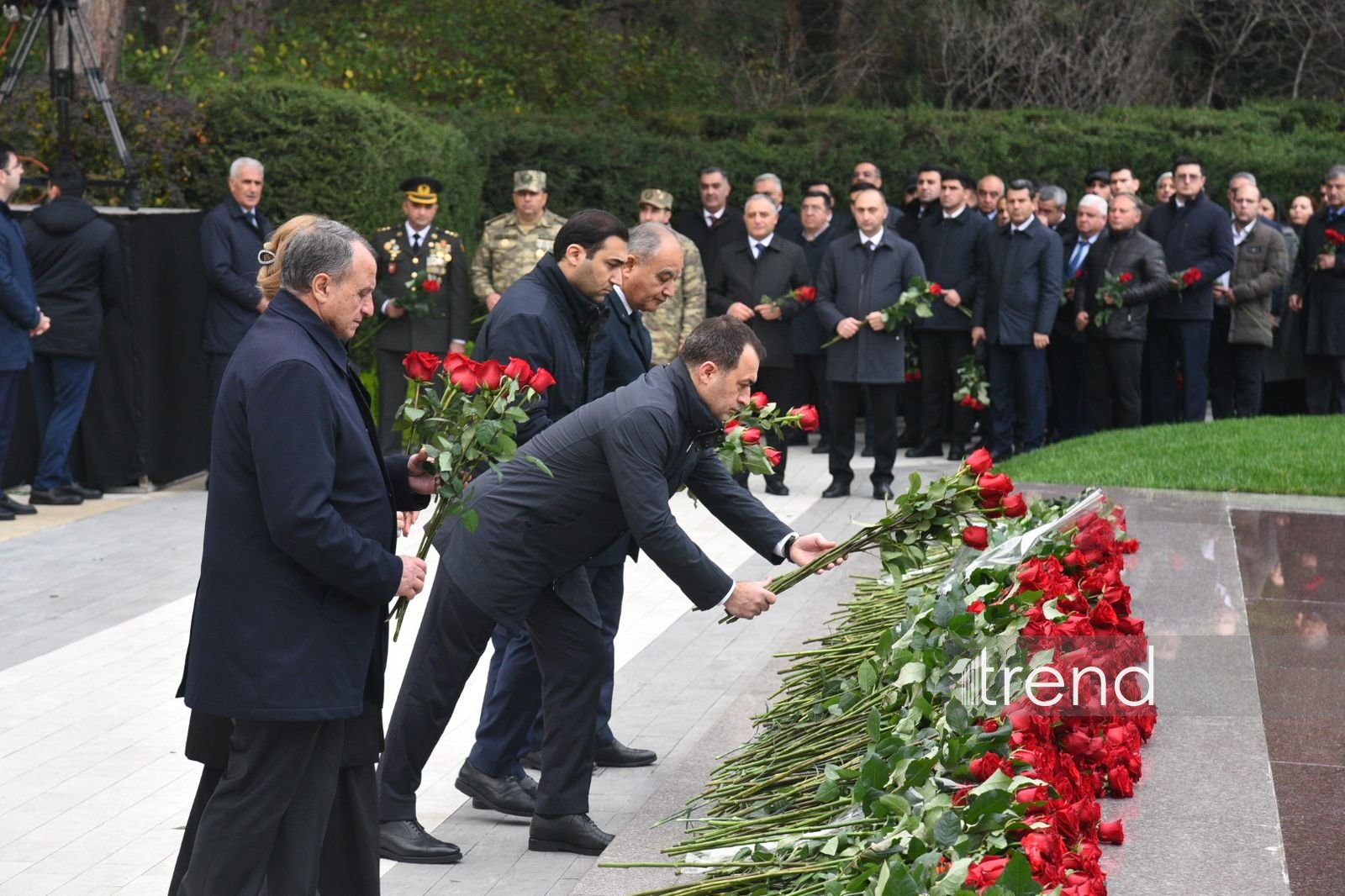 Азербайджанский народ чтит светлую память великого лидера Гейдара Алиева (ФОТО)
