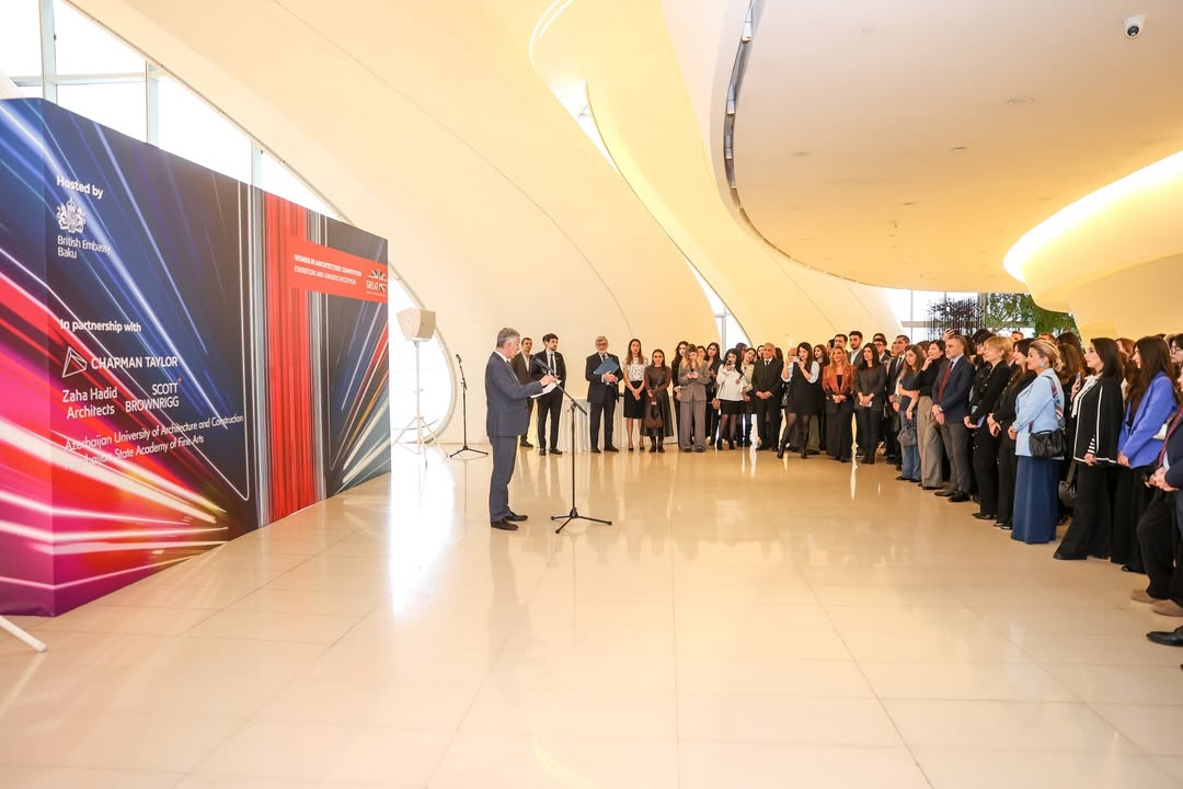 Посольство Великобритании в Баку наградило победительниц Women in Architecture Competition (ФОТО)