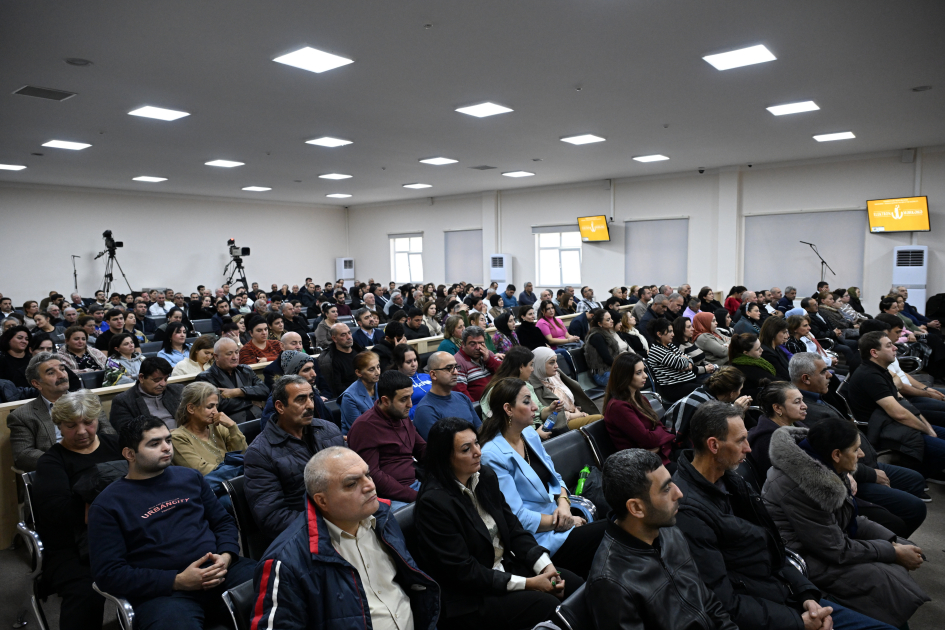 Судебное разбирательство по делу Рубена Варданяна продолжается изучением документов (ФОТО)