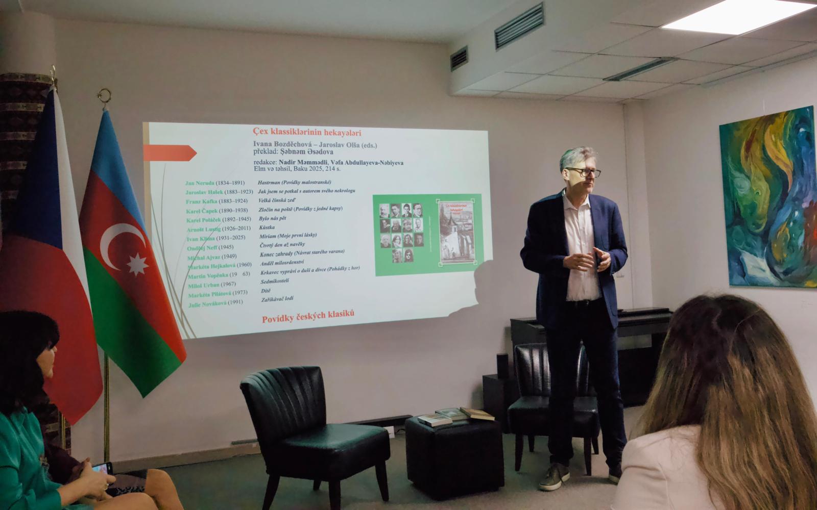 В Праге состоялась презентация антологии чешской классики в переводе на азербайджанский язык (ФОТО)