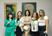 В Праге состоялась презентация антологии чешской классики в переводе на азербайджанский язык (ФОТО)