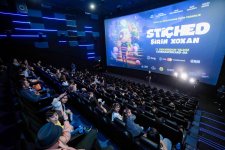 Новогодний фестиваль в Баку - бродячий цирк, жуткие существа… (ВИДЕО, ФОТО)