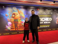 Новогодний фестиваль в Баку - бродячий цирк, жуткие существа… (ВИДЕО, ФОТО)