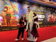 Новогодний фестиваль в Баку - бродячий цирк, жуткие существа… (ВИДЕО, ФОТО)