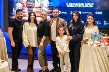 Новогодний фестиваль в Баку - бродячий цирк, жуткие существа… (ВИДЕО, ФОТО)