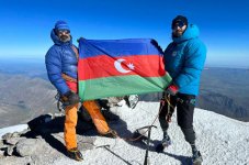 Как герой Карабахской войны без ног покорил гору Эльбрус - презентация фильма "Дыхание Победы" (ФОТО)