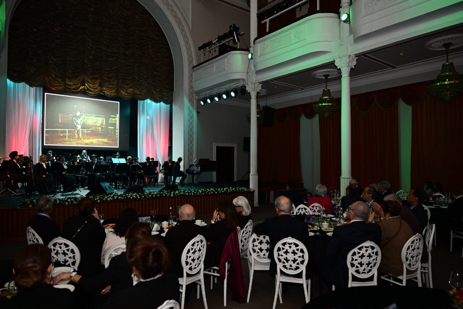 В Баку состоялся гала-вечер к 110-летию легендарного Рашида Бейбутова (ФОТО)