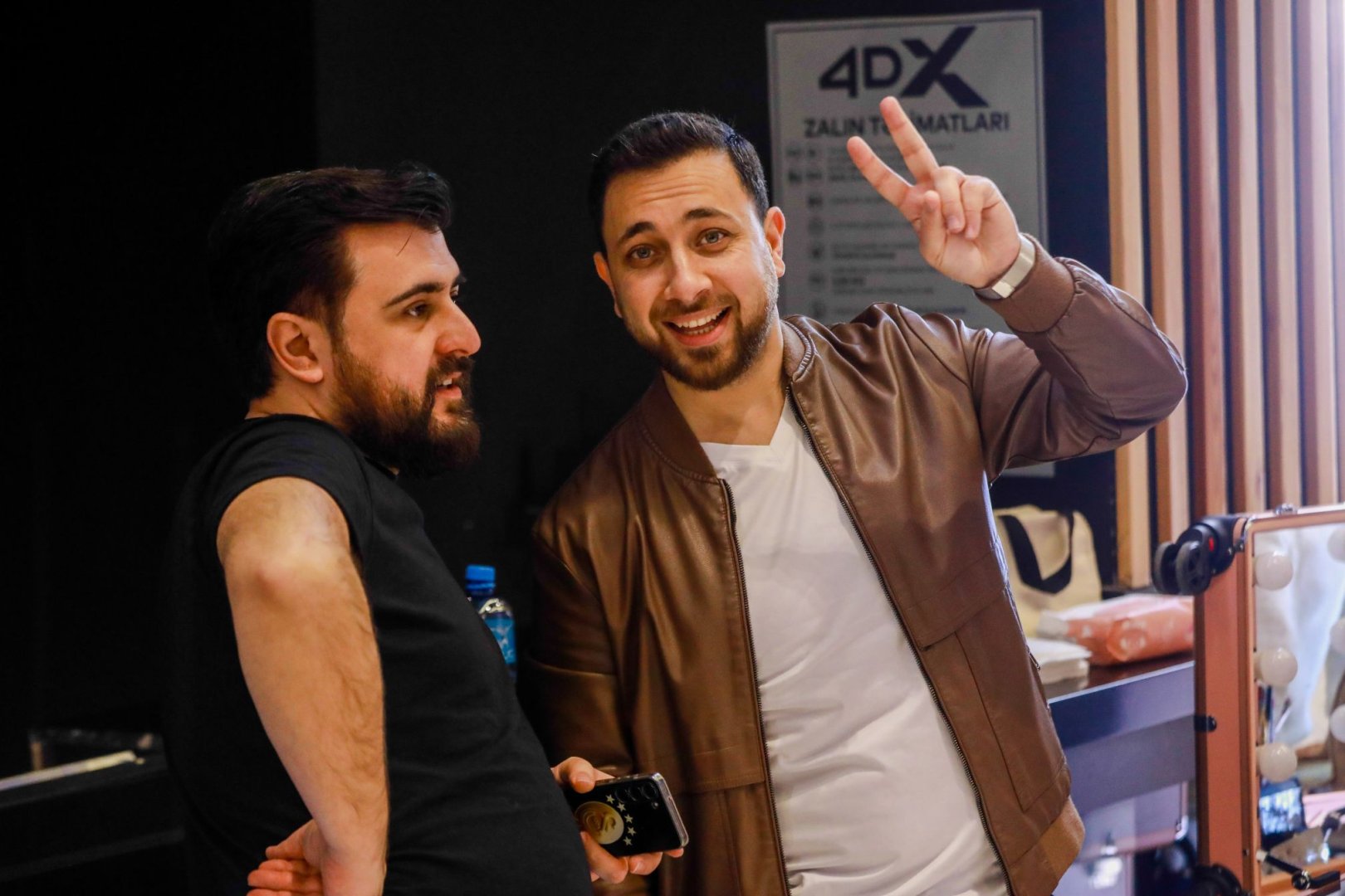 Новогодний фестиваль в Баку - бродячий цирк, жуткие существа… (ВИДЕО, ФОТО)