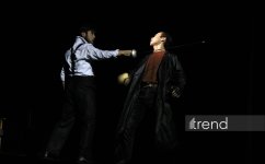 В Азербайджанском русском драмтеатре прошли первые гастроли Жетысайского драмтеатра со спектаклем "Мой друг" (ФОТО)