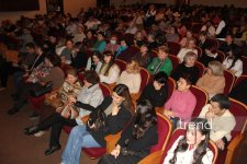 В Азербайджанском русском драмтеатре прошли первые гастроли Жетысайского драмтеатра со спектаклем "Мой друг" (ФОТО)