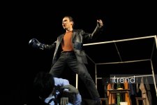 В Азербайджанском русском драмтеатре прошли первые гастроли Жетысайского драмтеатра со спектаклем "Мой друг" (ФОТО)