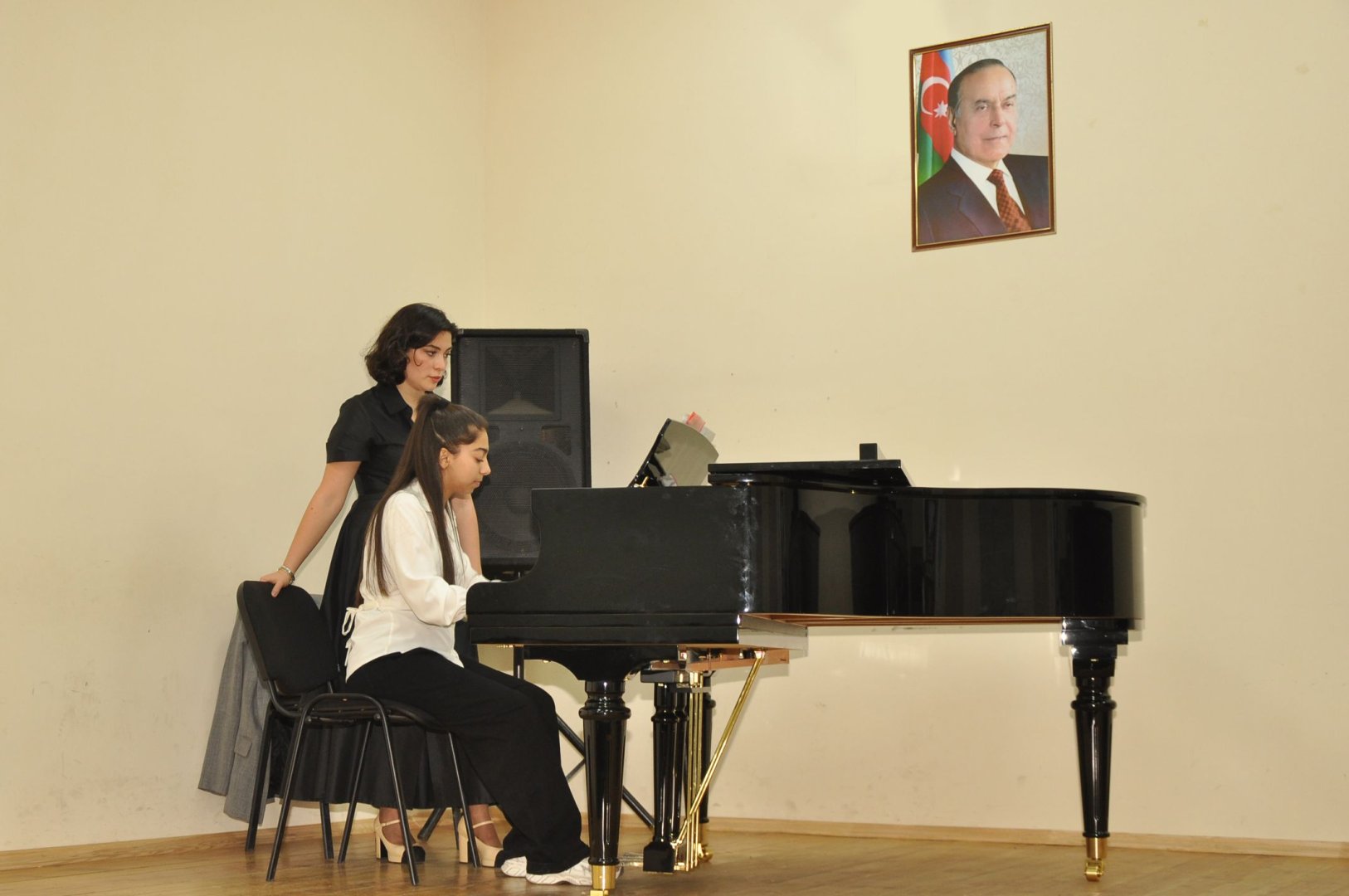 В Мингячевире прошли мастер-классы по специальностям тар и фортепиано (ФОТО)