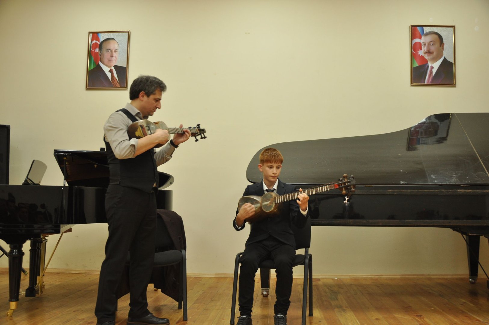 В Мингячевире прошли мастер-классы по специальностям тар и фортепиано (ФОТО)