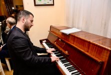 Запах нефти и звон золота - как Баку начала XX века заговорил со зрителем (ФОТО)