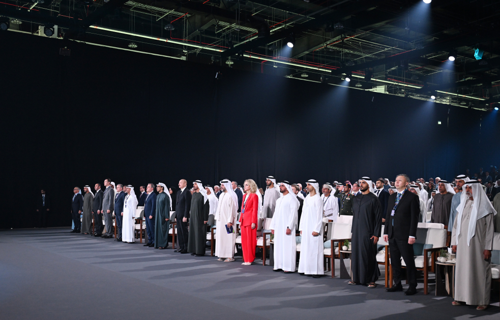 В Абу-Даби состоялась встреча Президента Ильхама Алиева с Президентом Объединенных Арабских Эмиратов (ФОТО)