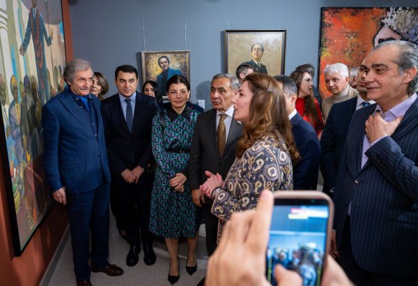 Состоялось торжественное открытие экспозиции "Цвет голоса" к 110-летию легендарного Рашида Бейбутова (ФОТО)