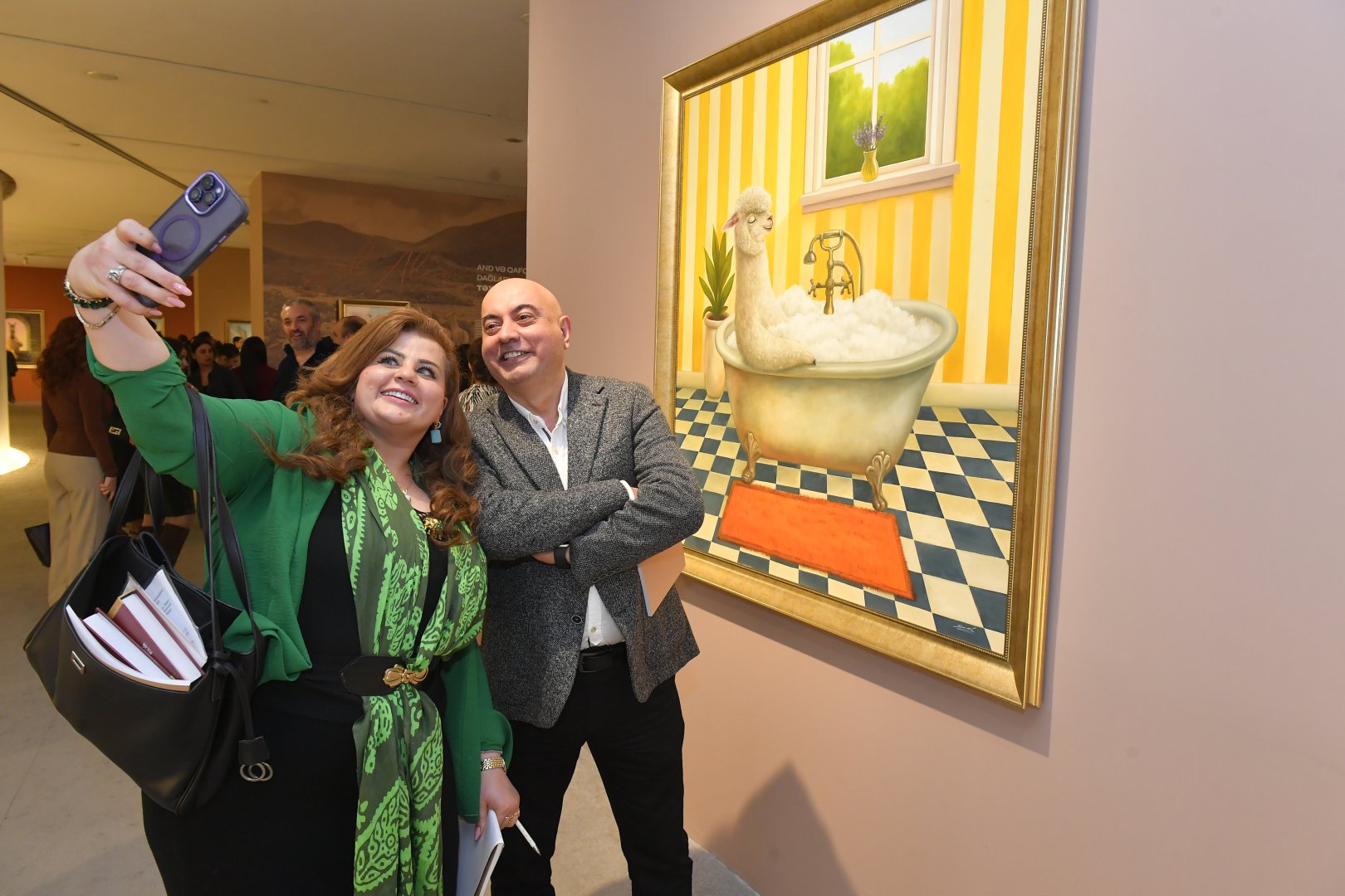 Альпаки перуанской художницы Сол Алехо в Центре Гейдара Алиева в Баку (ФОТО/ВИДЕО)